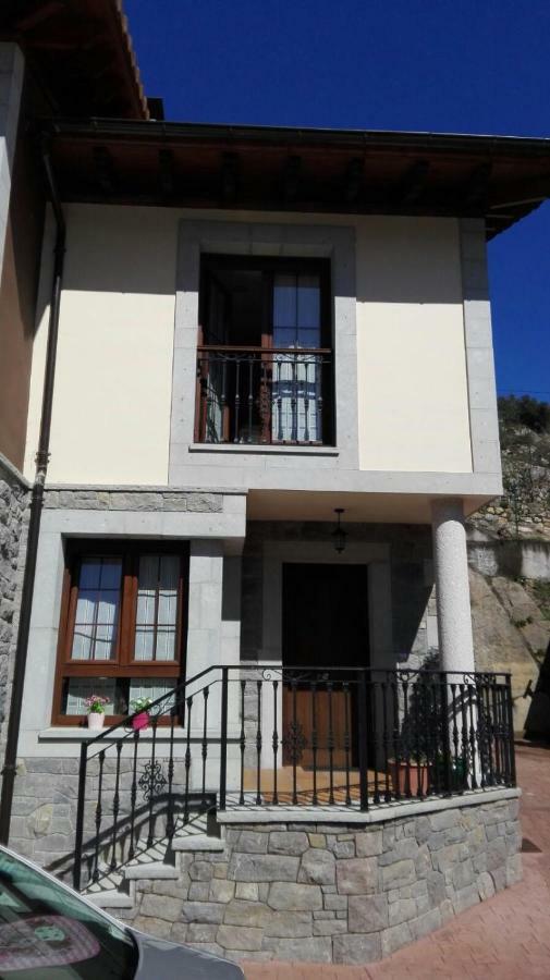 Las Cabraliegas Arenas De Cabrales Exterior foto